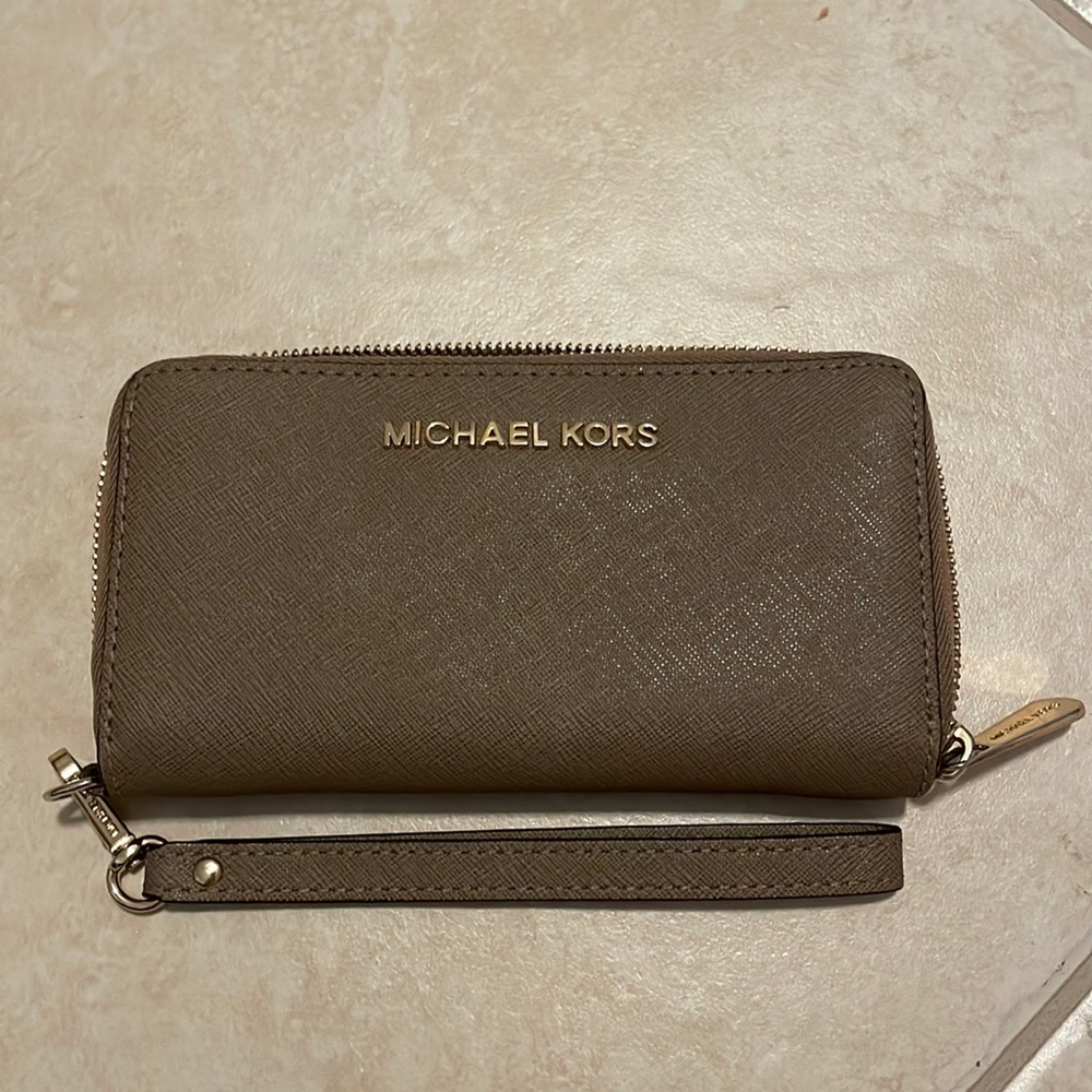 Michael Kors wallet